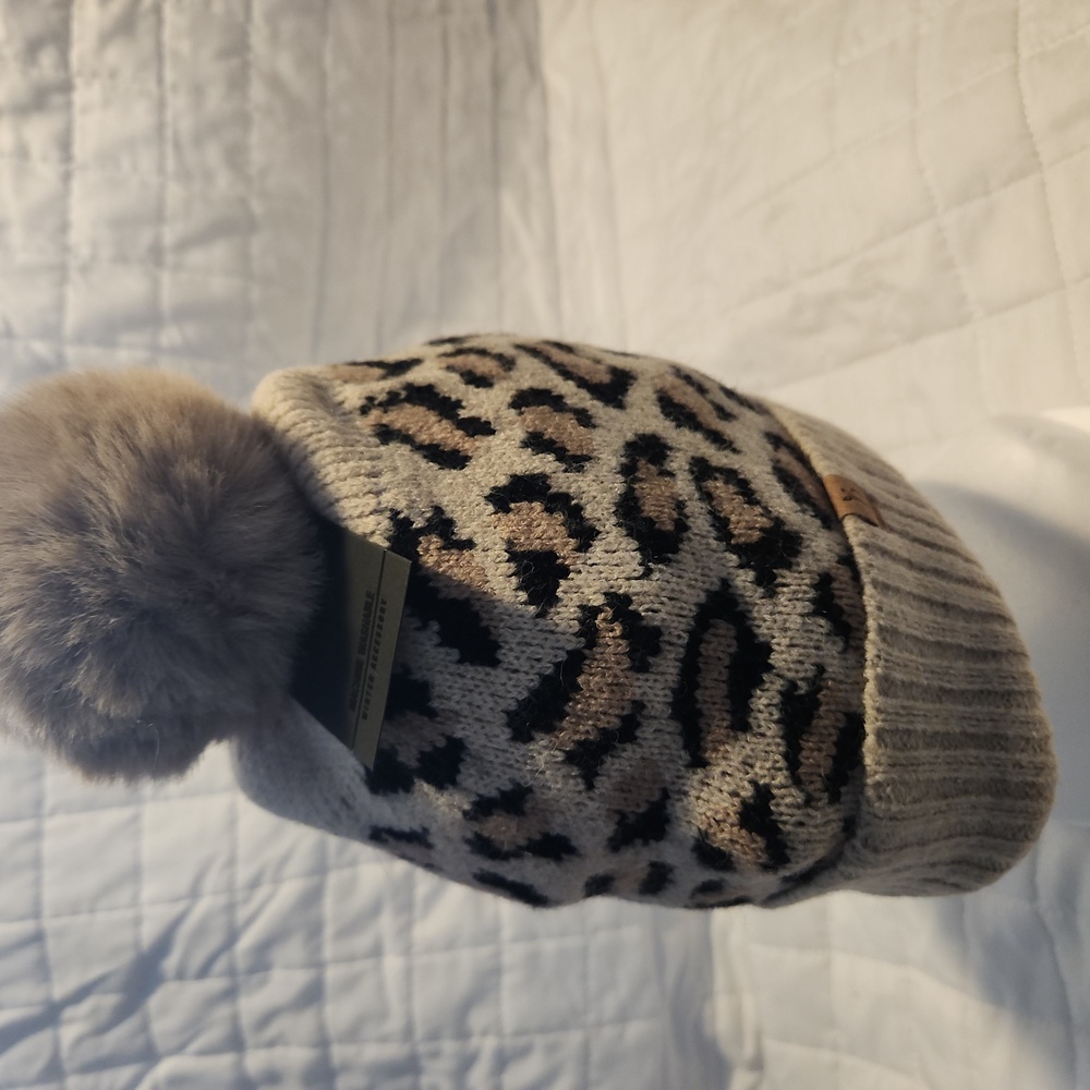 Hat - Picture 3 of 5